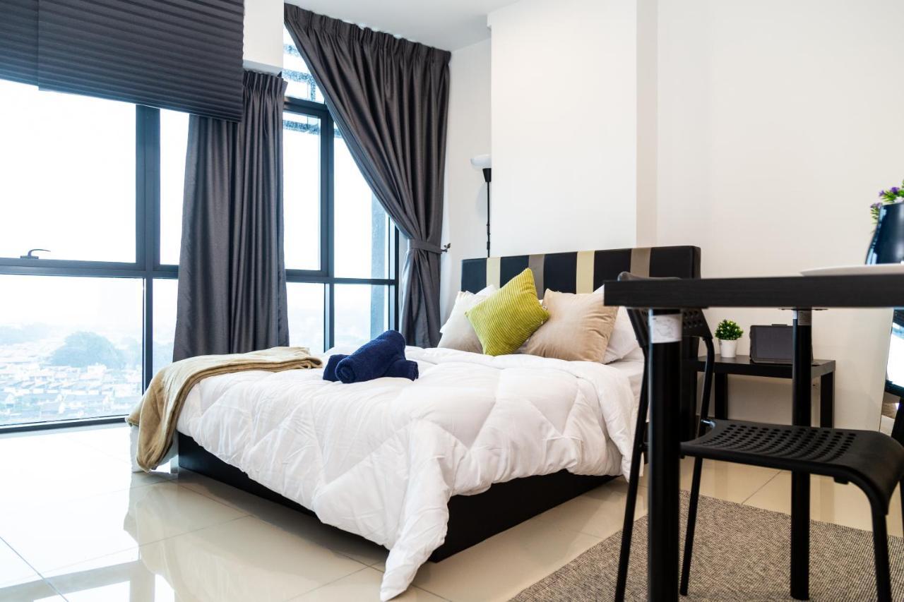 Studio Units At Pacific Tower Near Jaya One By Comfyasia Petaling Jaya Exterior foto